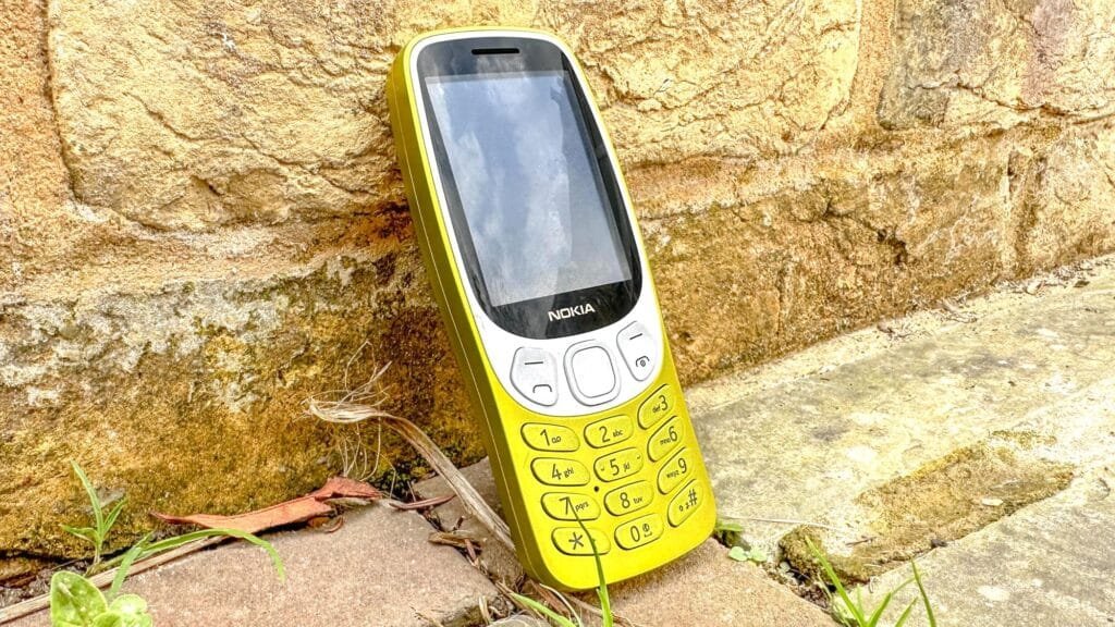 Nokia 3210 price and specification in the UK